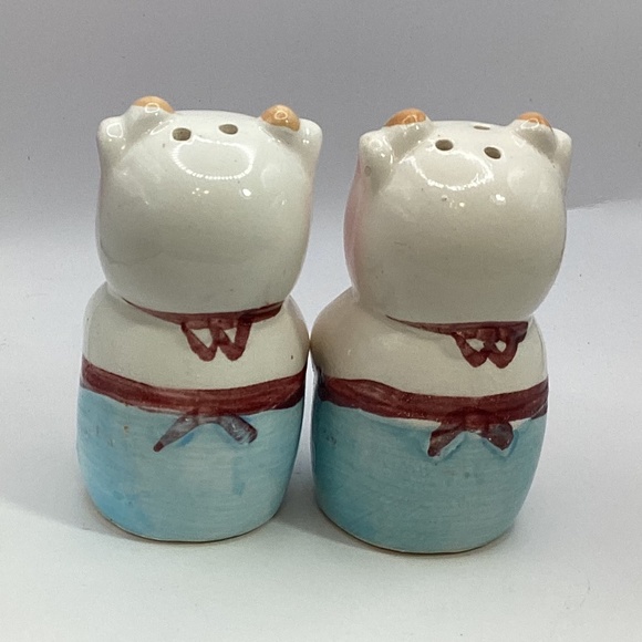 Salt and Pepper Shakers Mid Century  Japan with Stoppers 3.5" - Picture 3 of 4